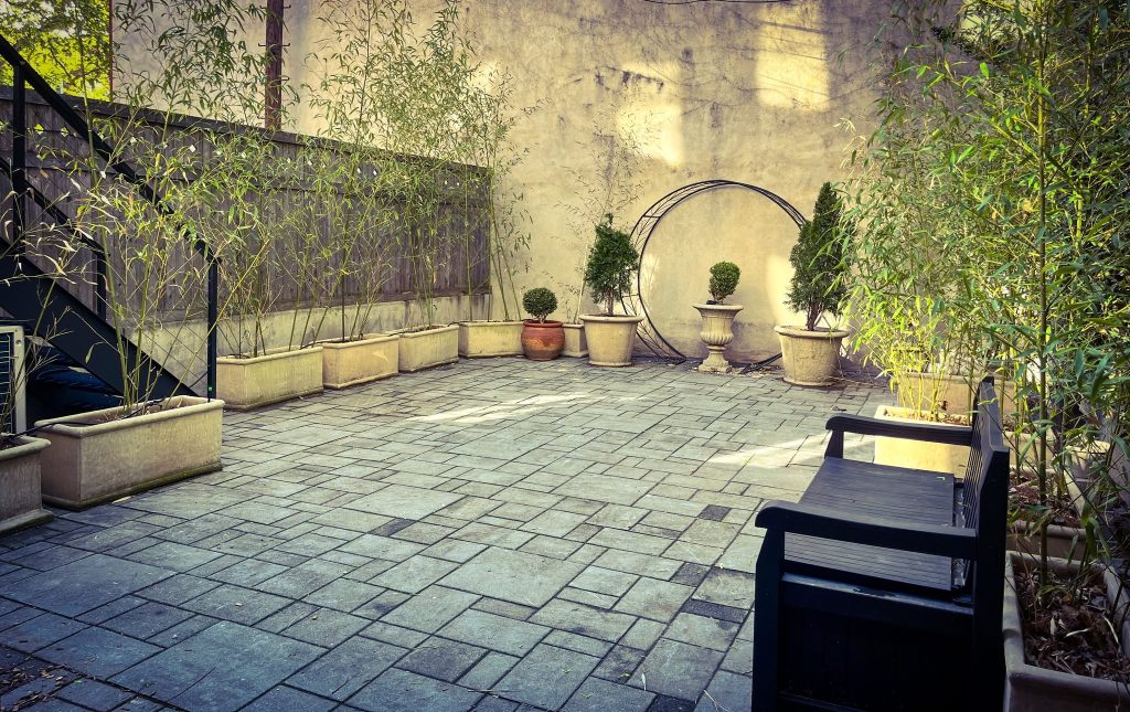 The green courtyard to our cozy carroll gardens apartment rental